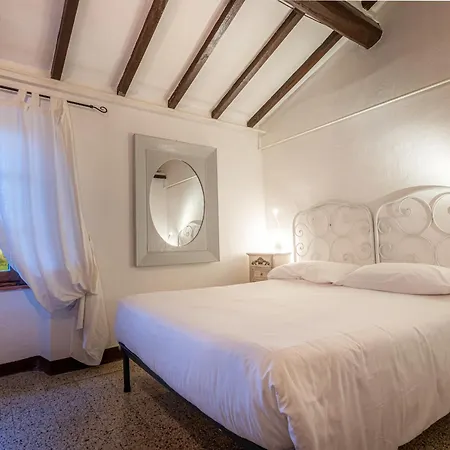 Borgo Vera Bed & Breakfast 2*